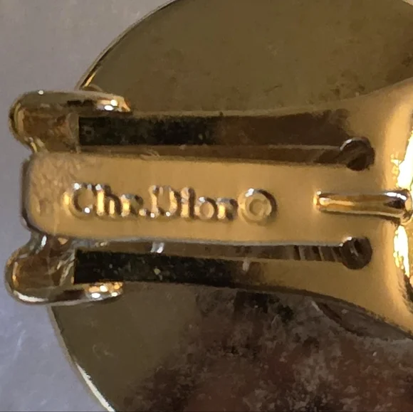 Christian Dior Vintage Goldtone Pearl Rhinestone Halo Clip On Earrings - Picture 5 of 5